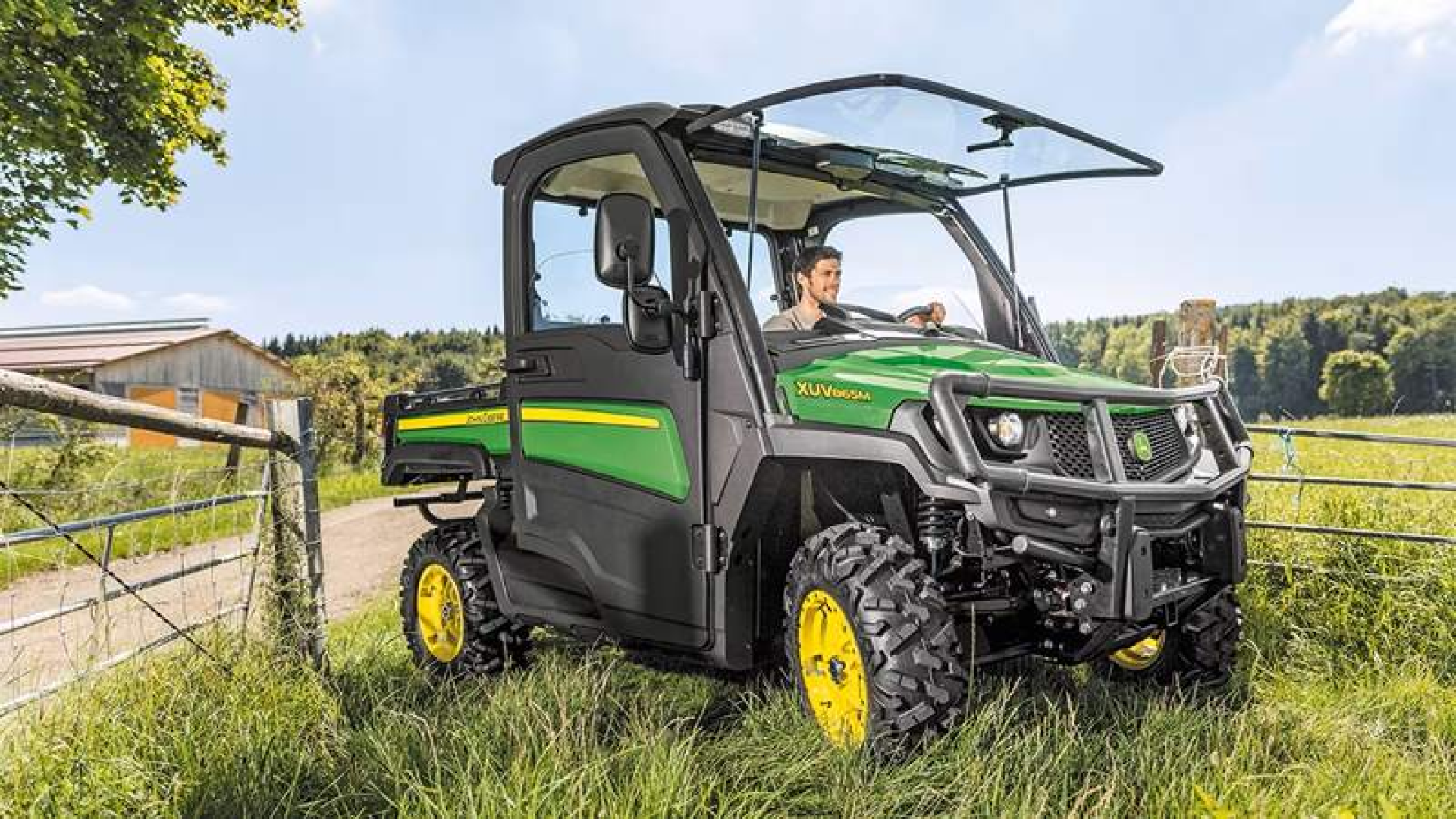 John Deere GATOR XUV835M