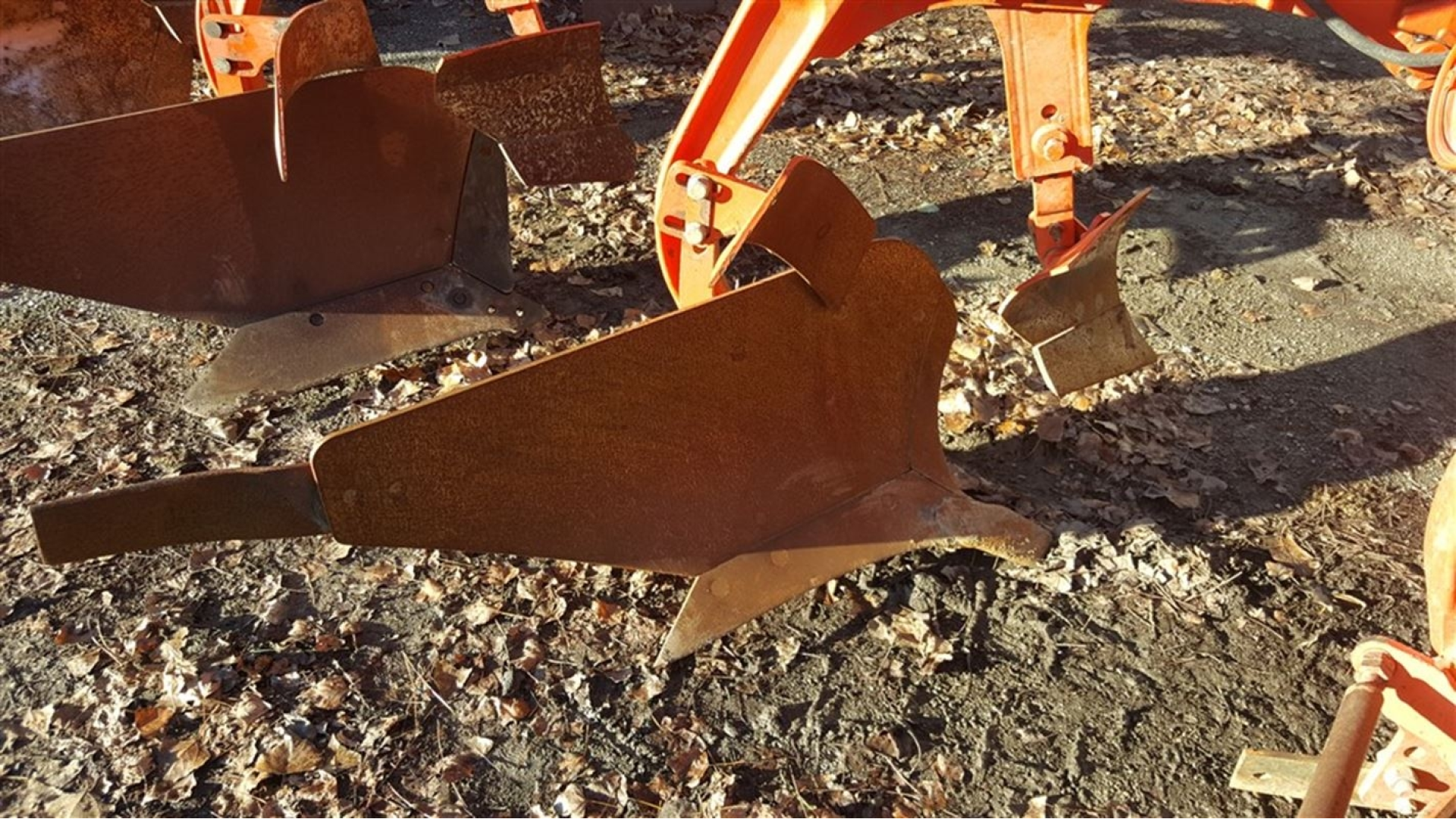 Aratro Kuhn Multimaster 1820L usato