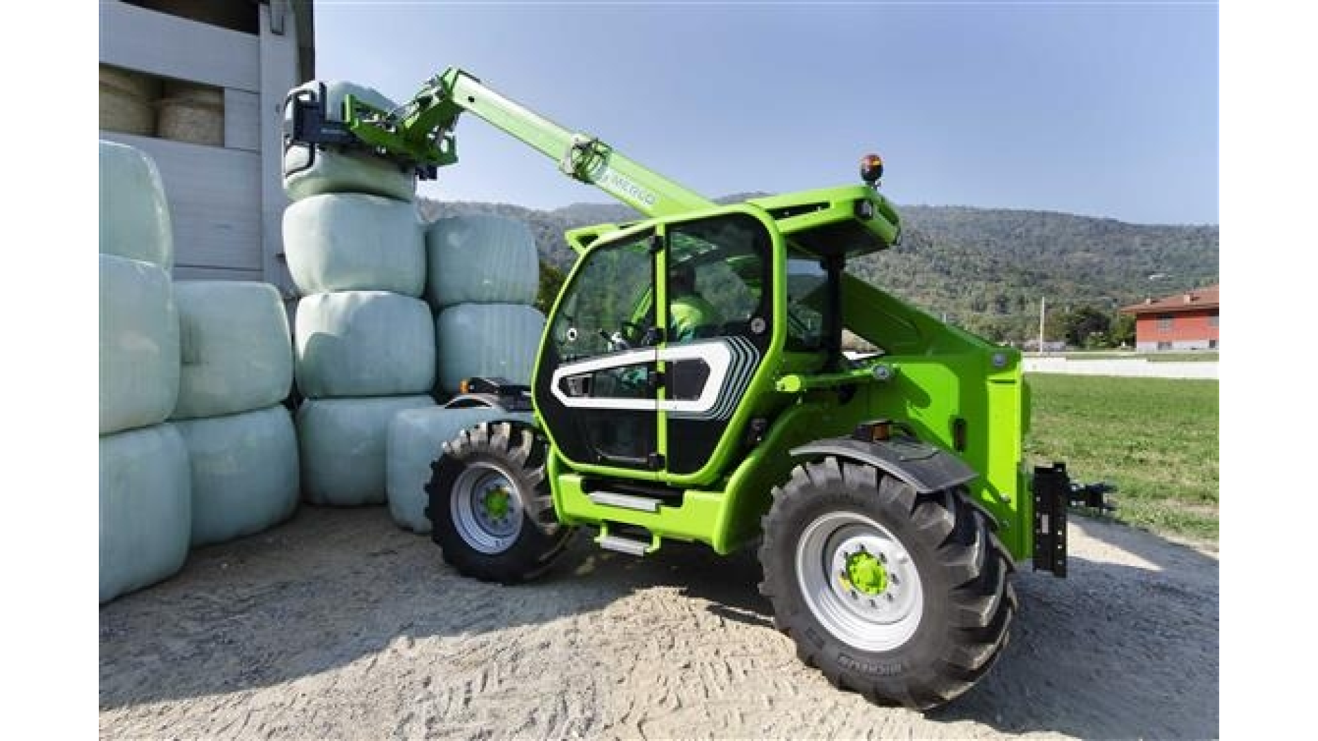 Merlo TurboFarmer 42.7 TT CS 145 CVTronic