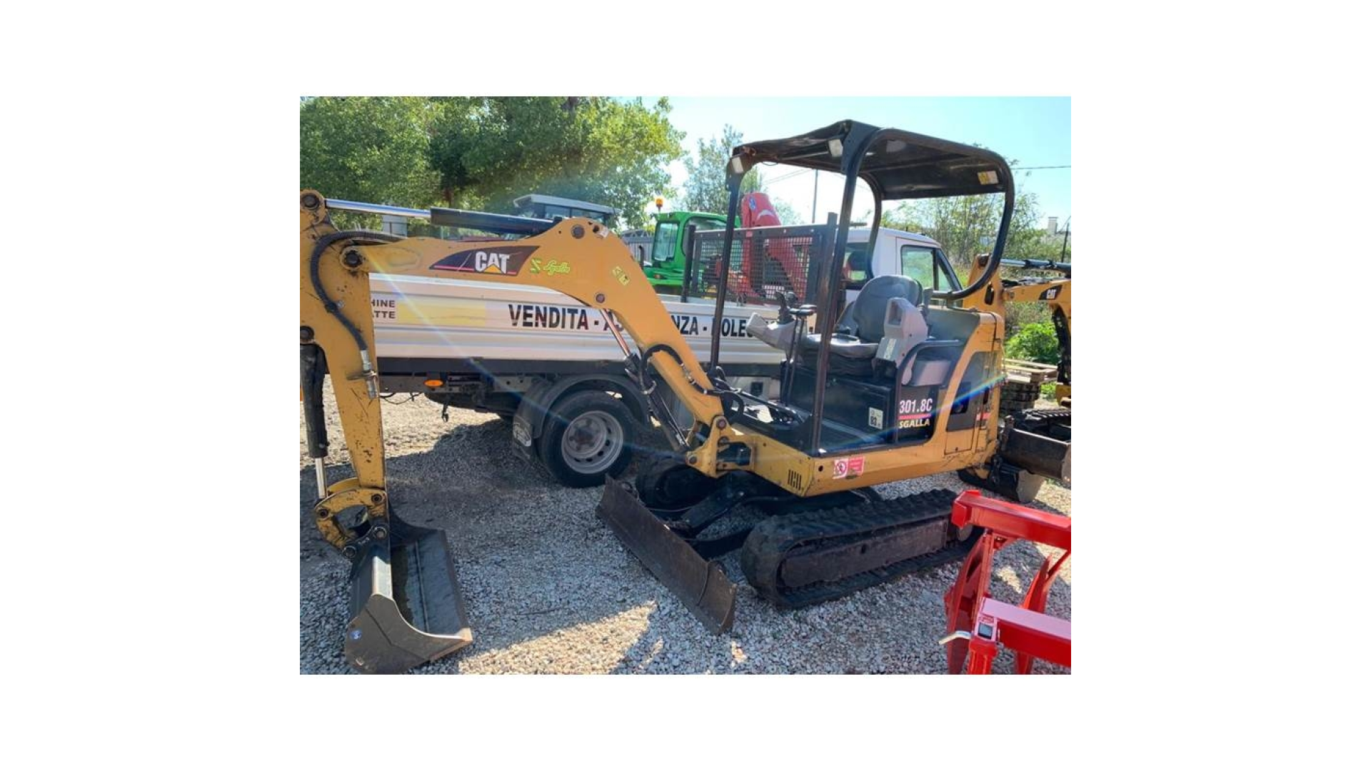 Miniescavatore Caterpillar 301.8 C usato