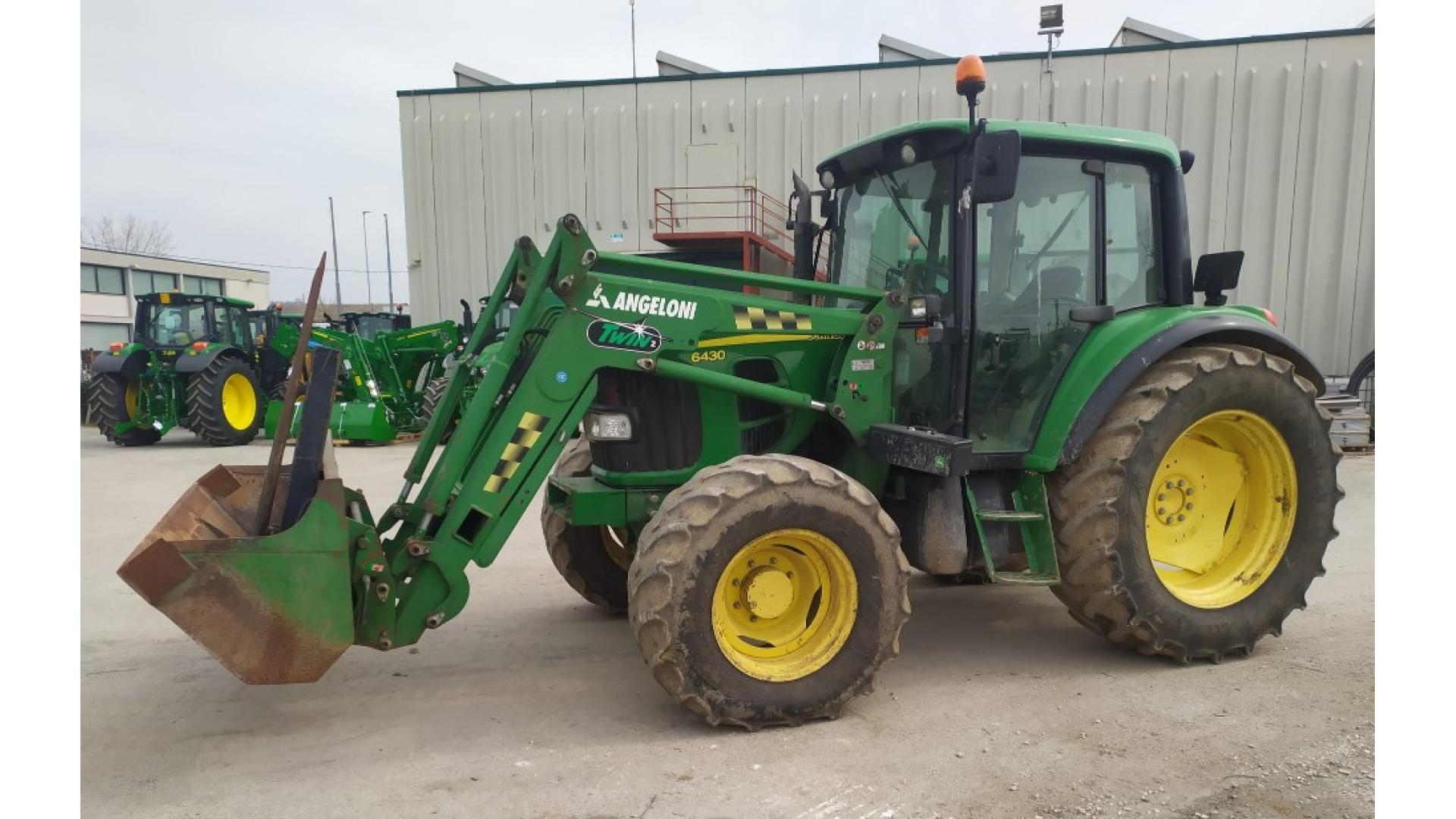 Trattore usato John Deere 6430