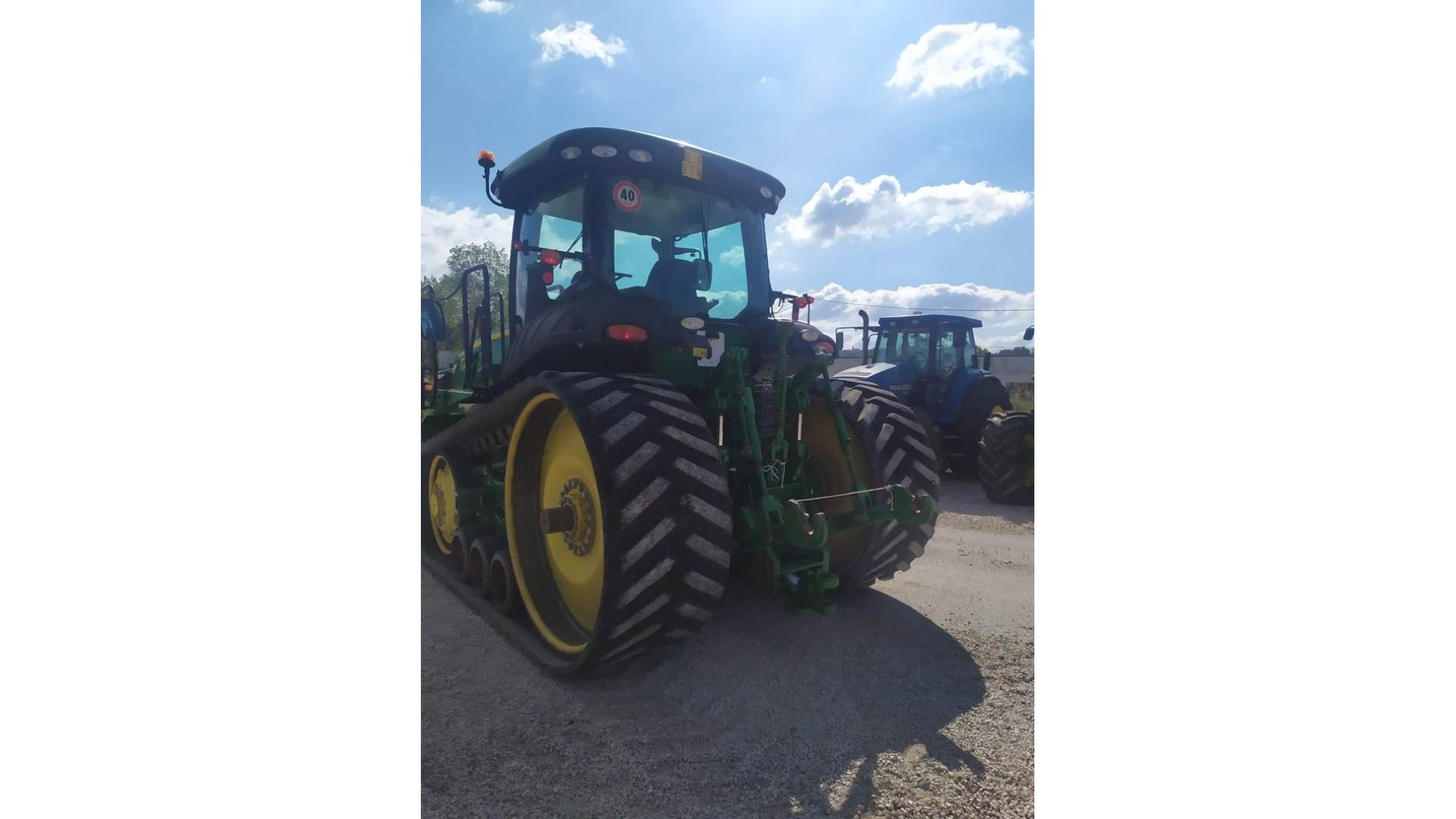 Trattore John Deere 8335 RT usato