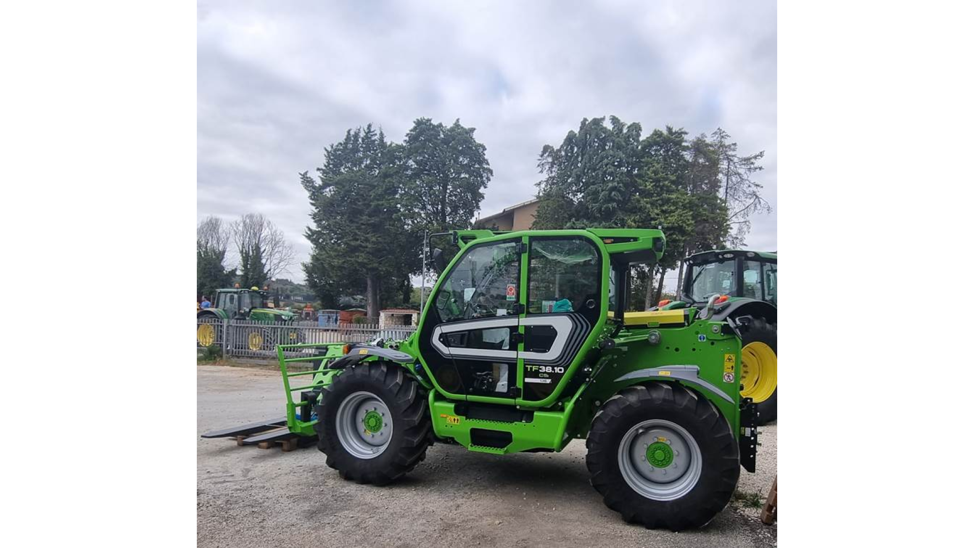 Merlo TurboFarmer 38.10 CS 136