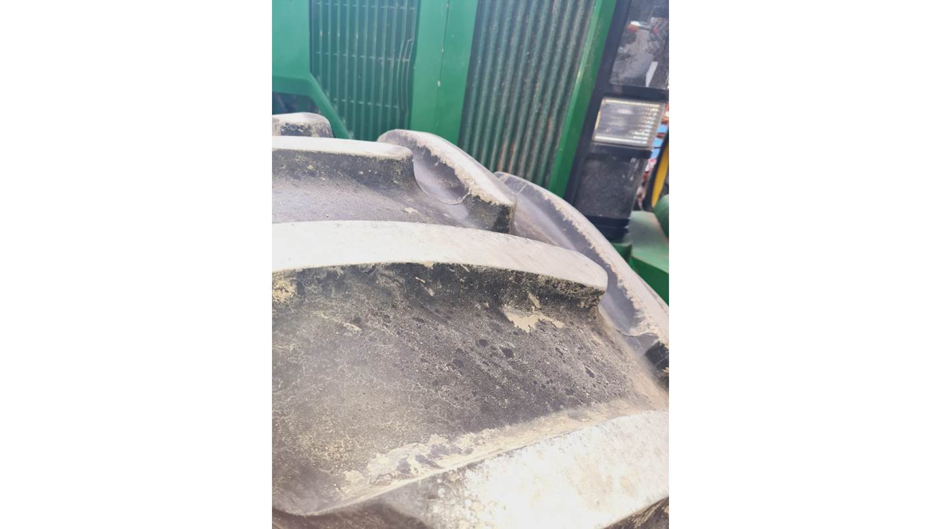 Trattore John Deere 7710 usato