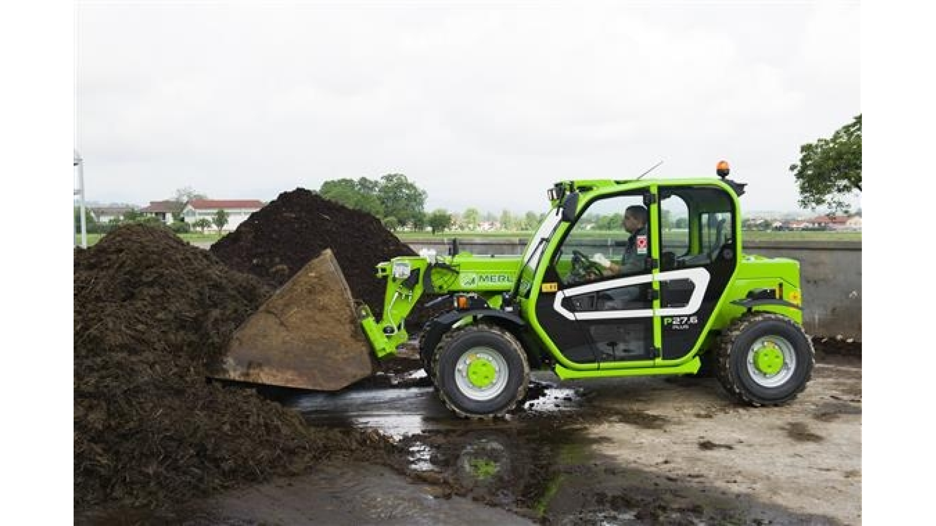 Merlo Panoramic 27.6 Plus