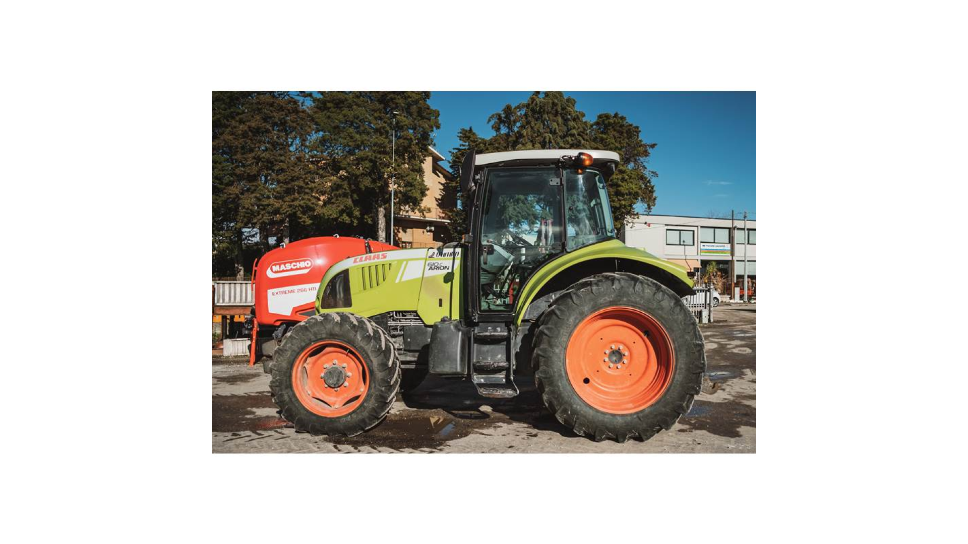 Trattore Claas Arion 610C usato