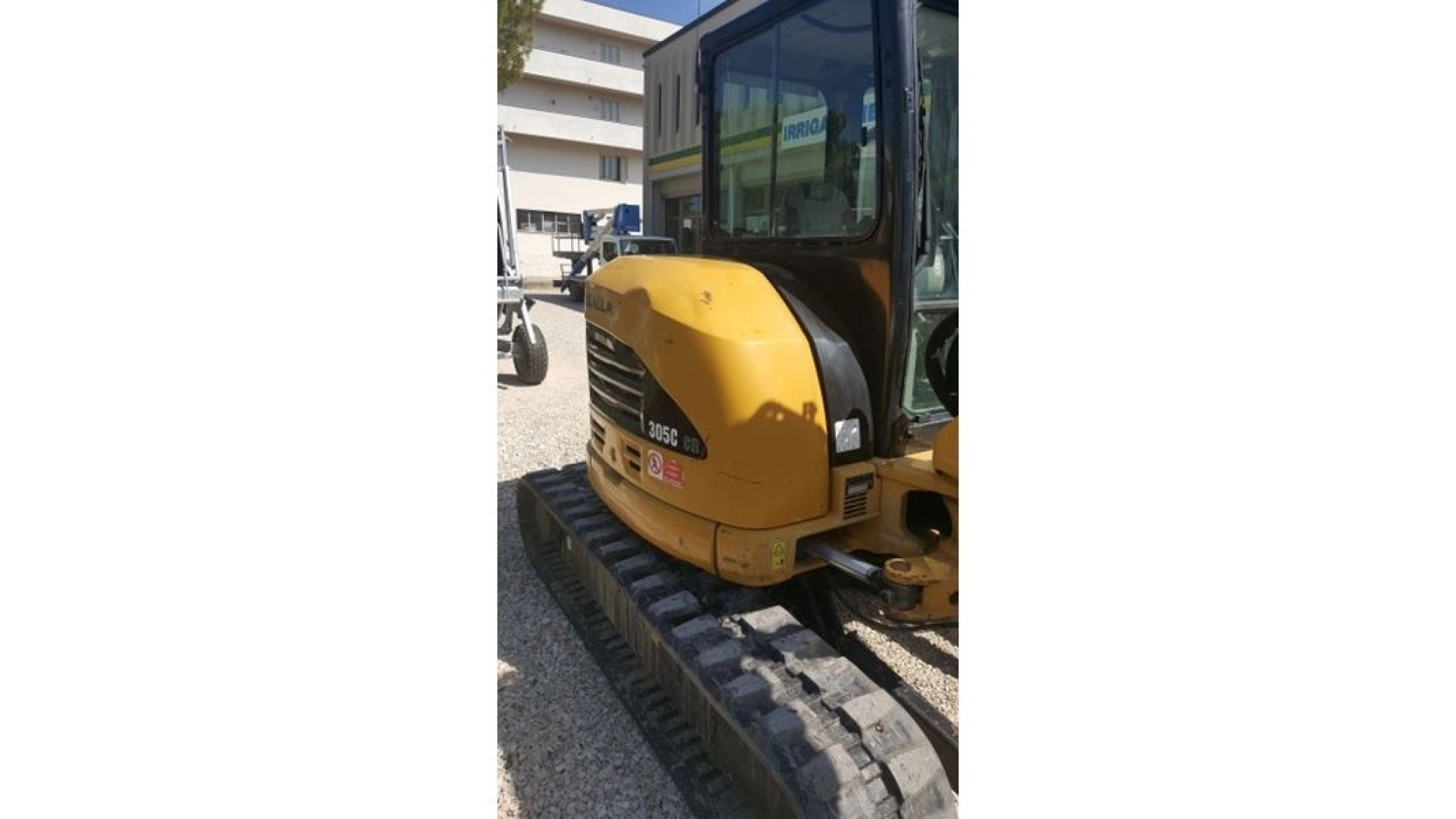 Miniescavatore Caterpillar 305 C CR usato