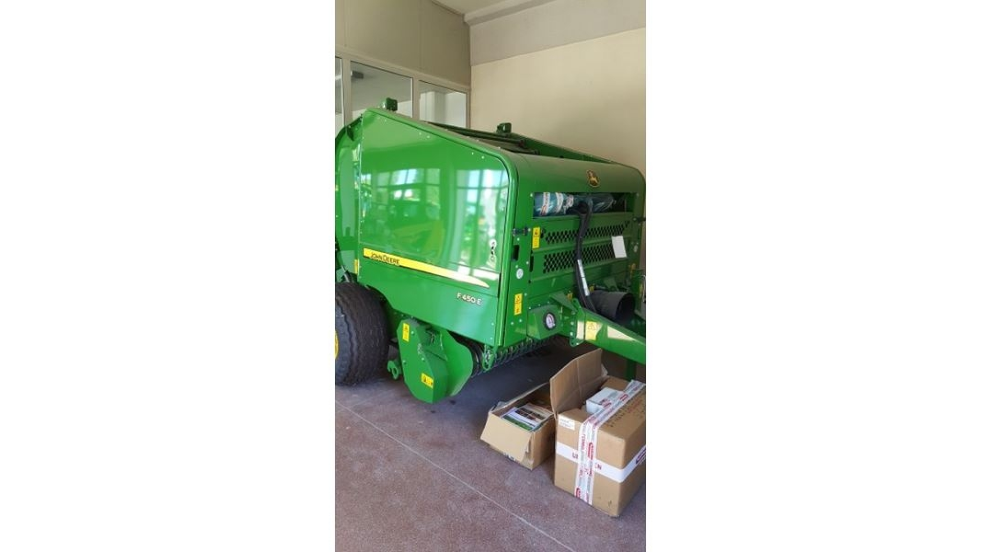 Rotopressa John Deere F 450 usata