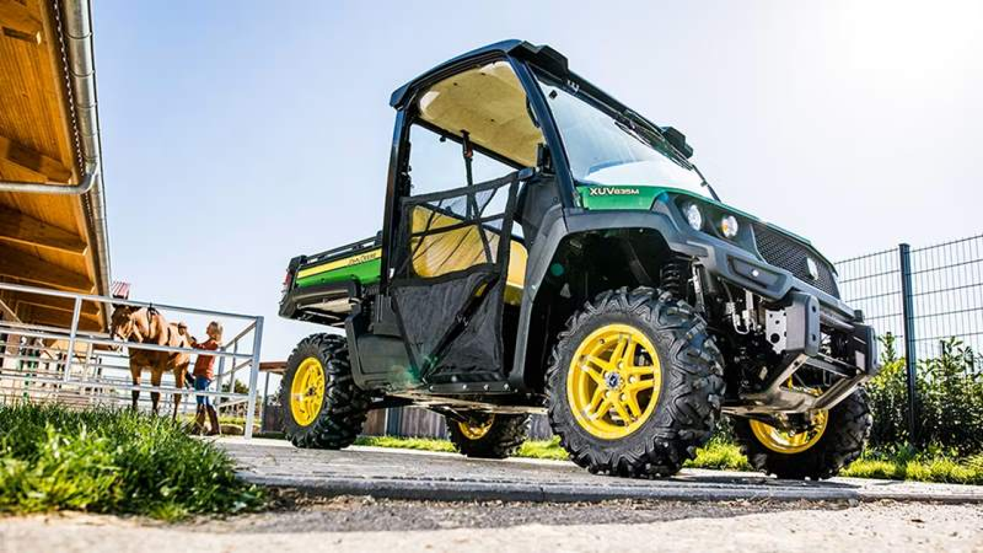 John Deere GATOR XUV835M