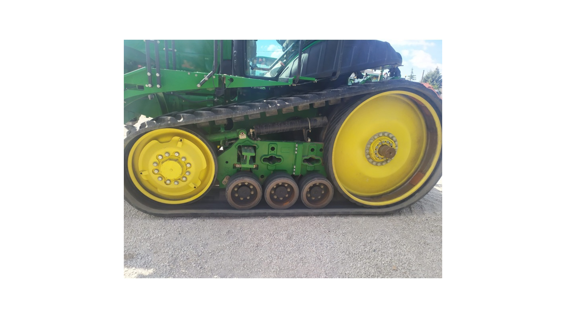 Trattore John Deere 8335 RT usato