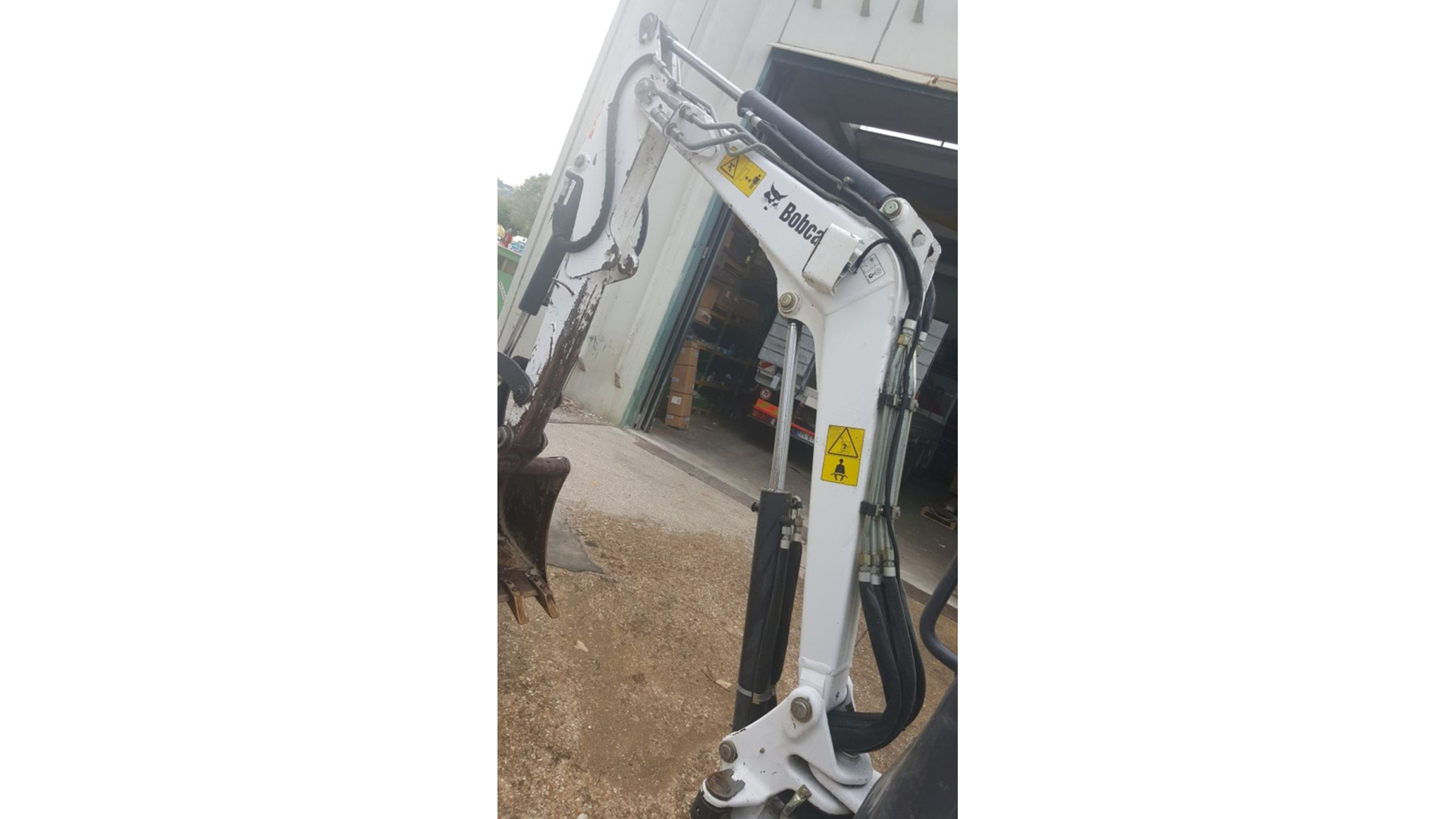 Miniescavatore Bobcat 328 usato