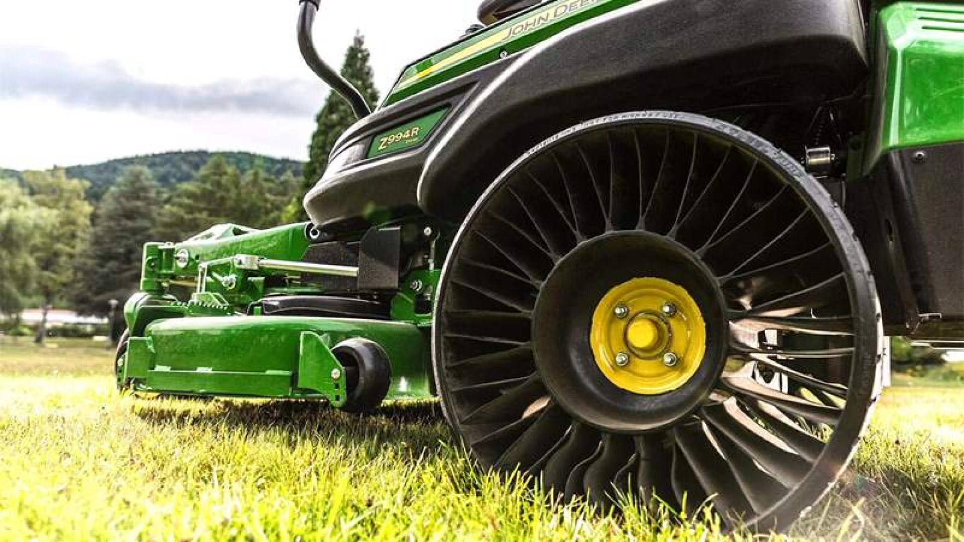 Trattorino John Deere Z994R