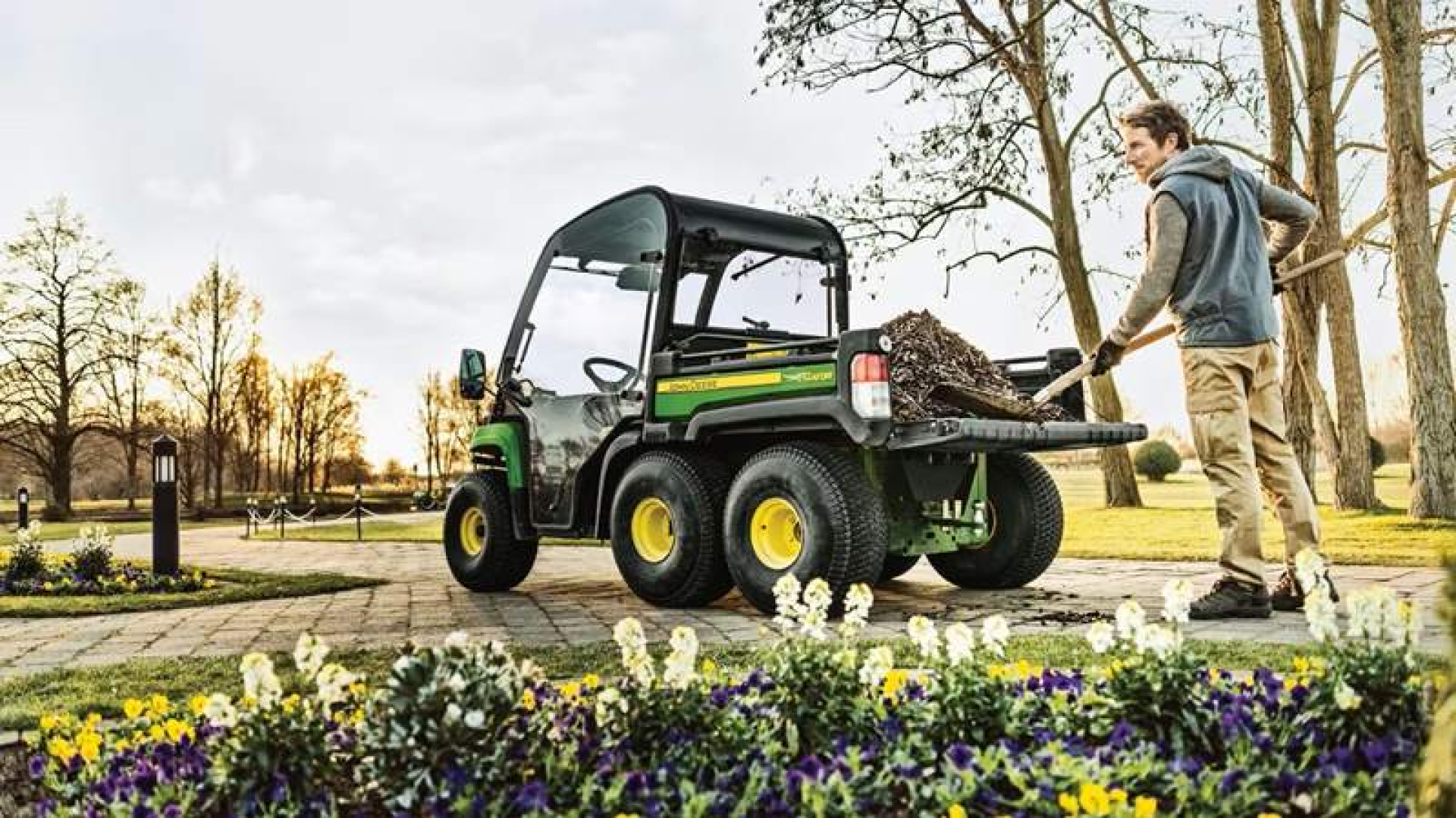 John Deere GATOR TH 6x4