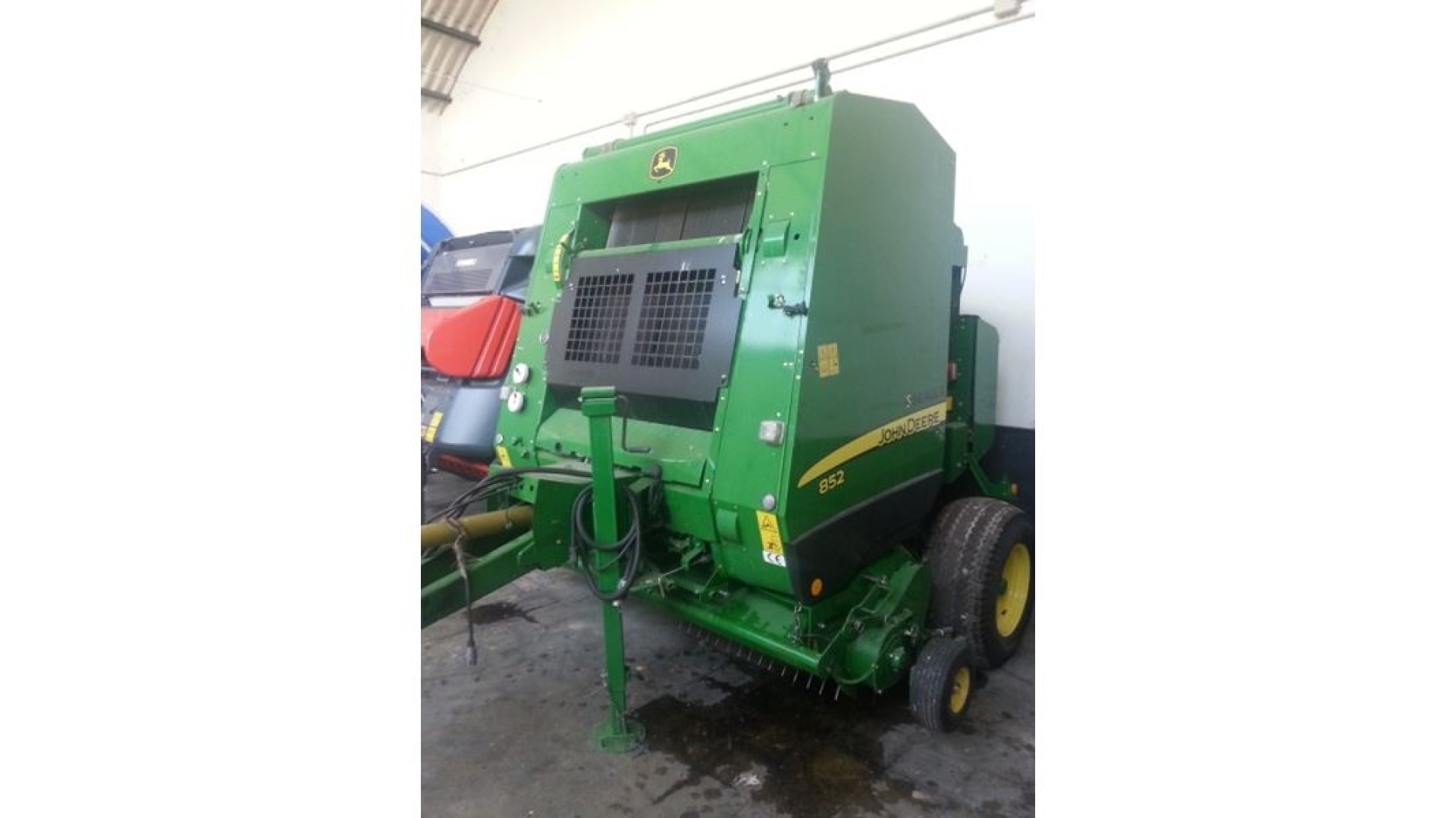 Rotopressa John Deere JD 852 usata