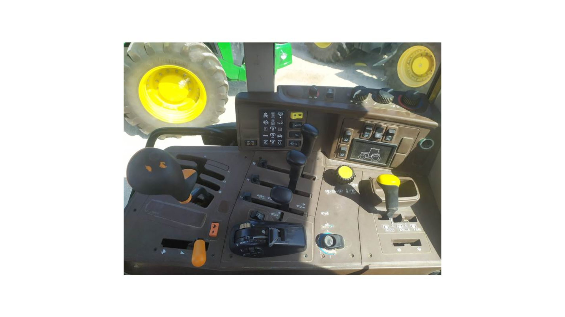 Trattore John Deere 6920 S usato