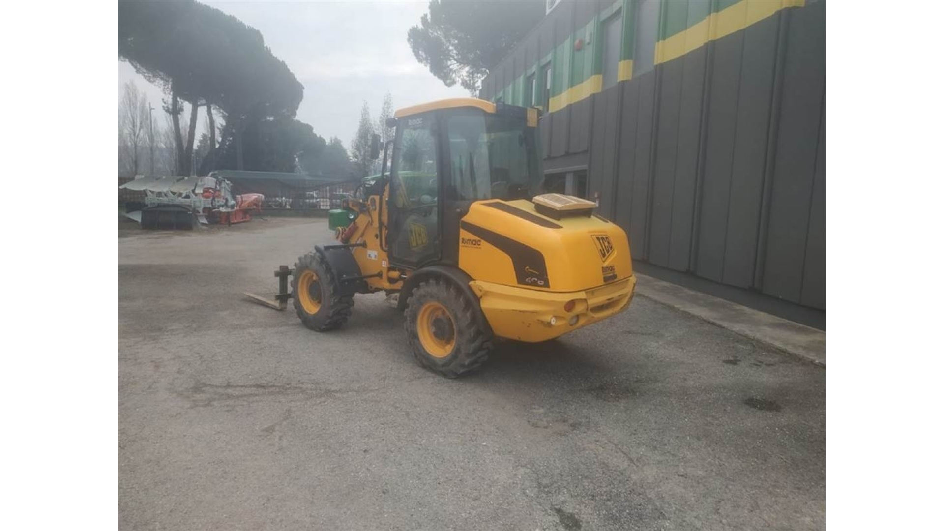 Pala Gommata JCB 406 usata