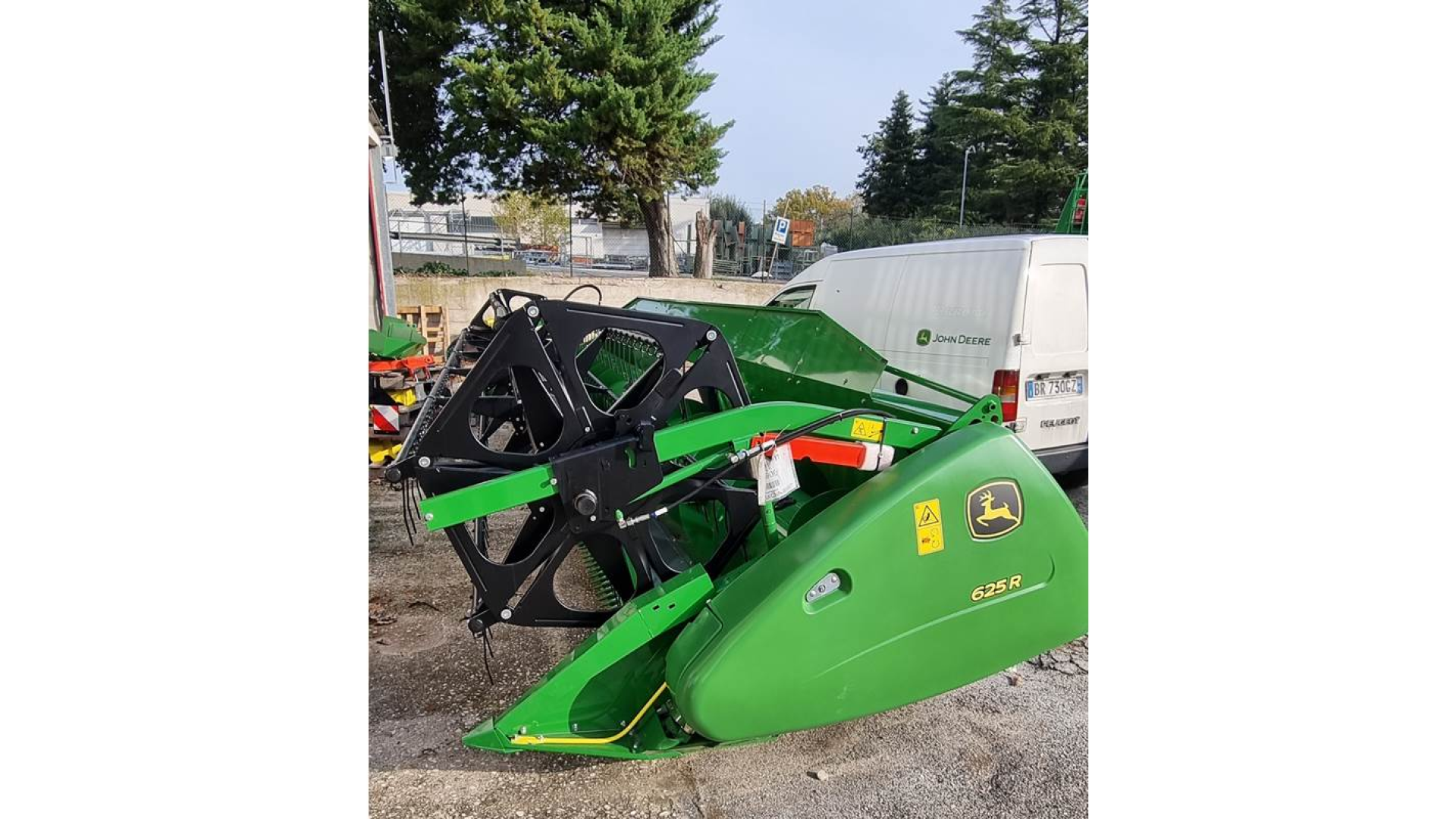 Testata per mietitrebbia John Deere 625R