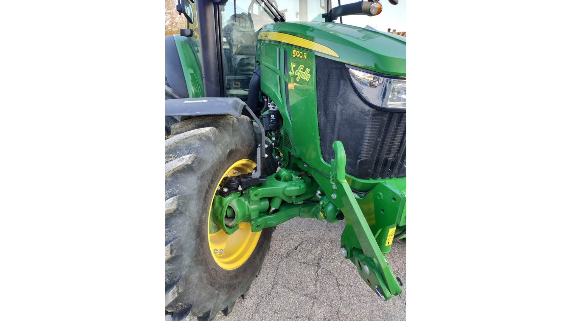 Trattore John Deere 5100R usato