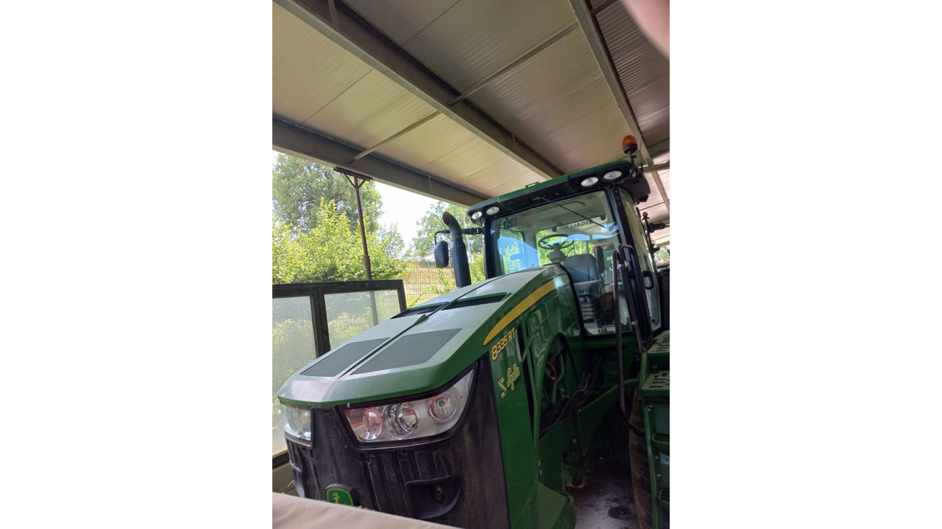 Trattore John Deere 8335RT usato