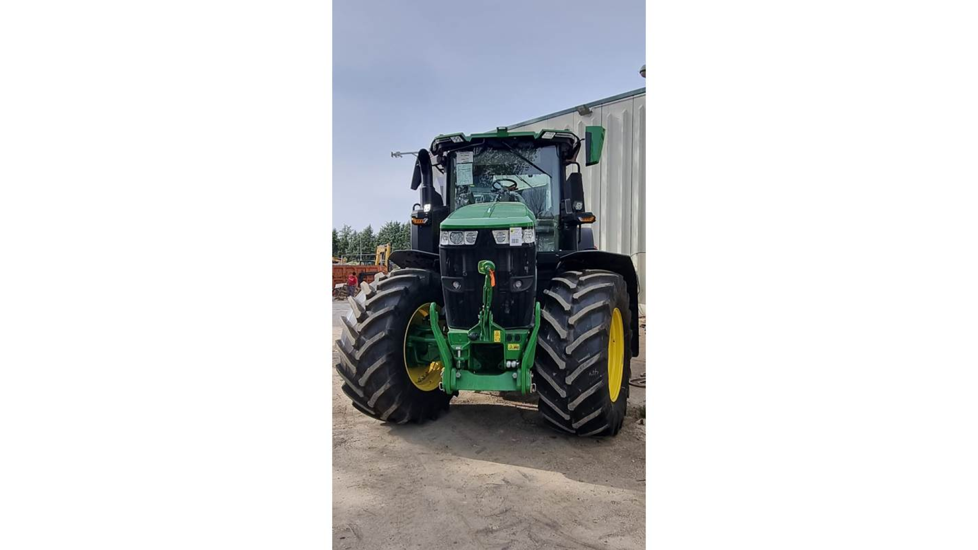 Trattore John Deere 7R 330