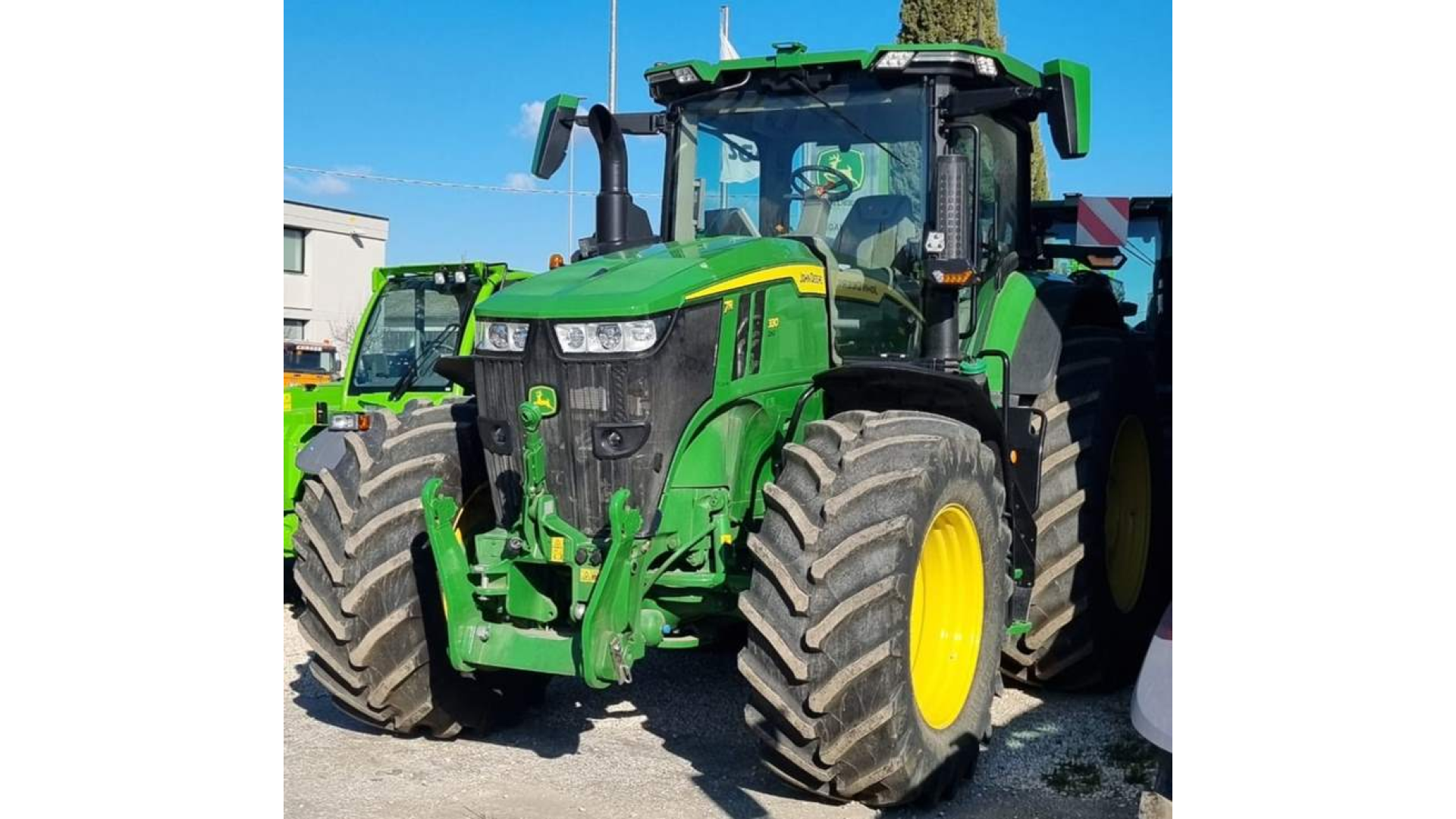 Noleggio Trattore John Deere 7R 330