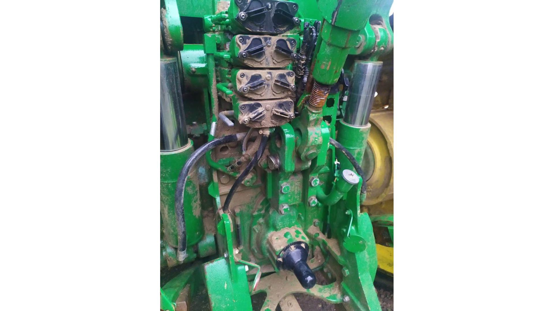 Trattore John Deere 8230T usato