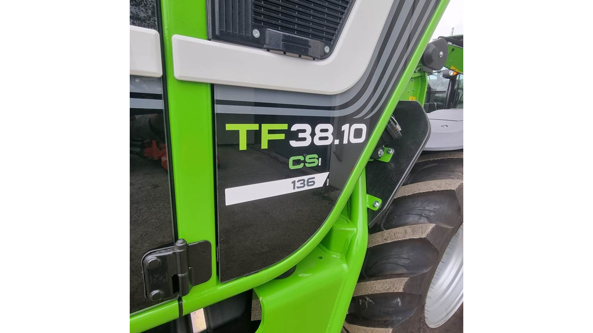 Merlo TurboFarmer 38.10 CS 136