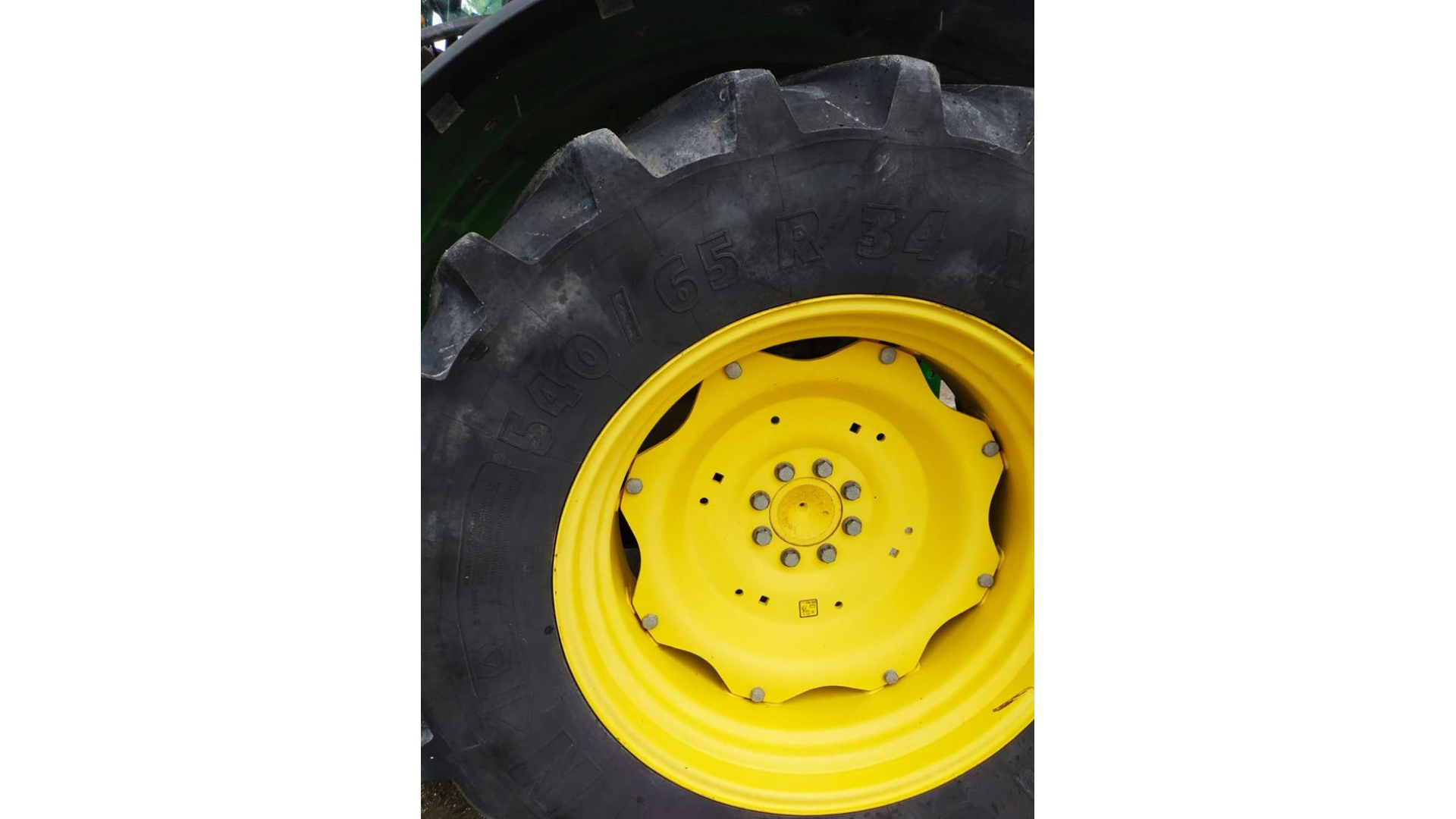 Trattore John Deere 5820 usato