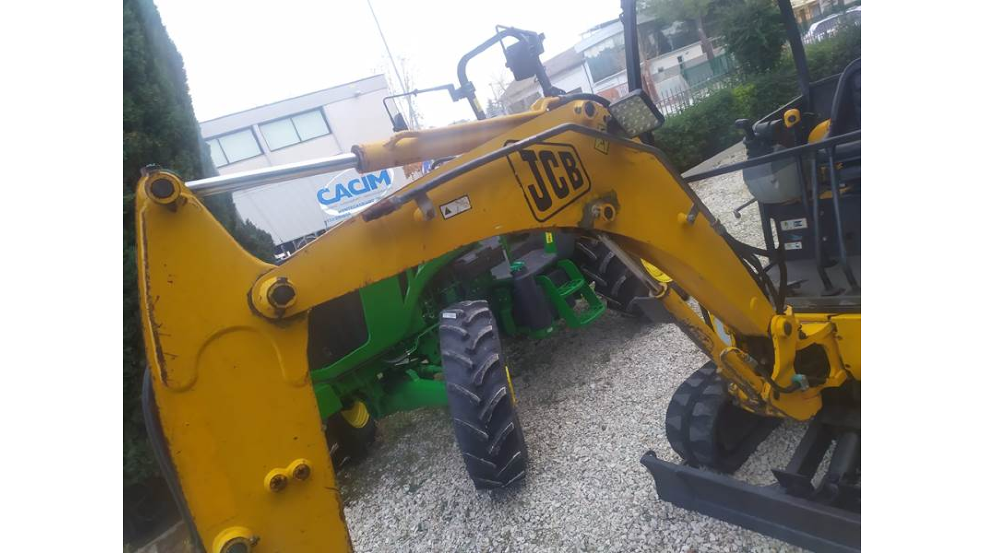 Miniescavatore JCB 8017 usato