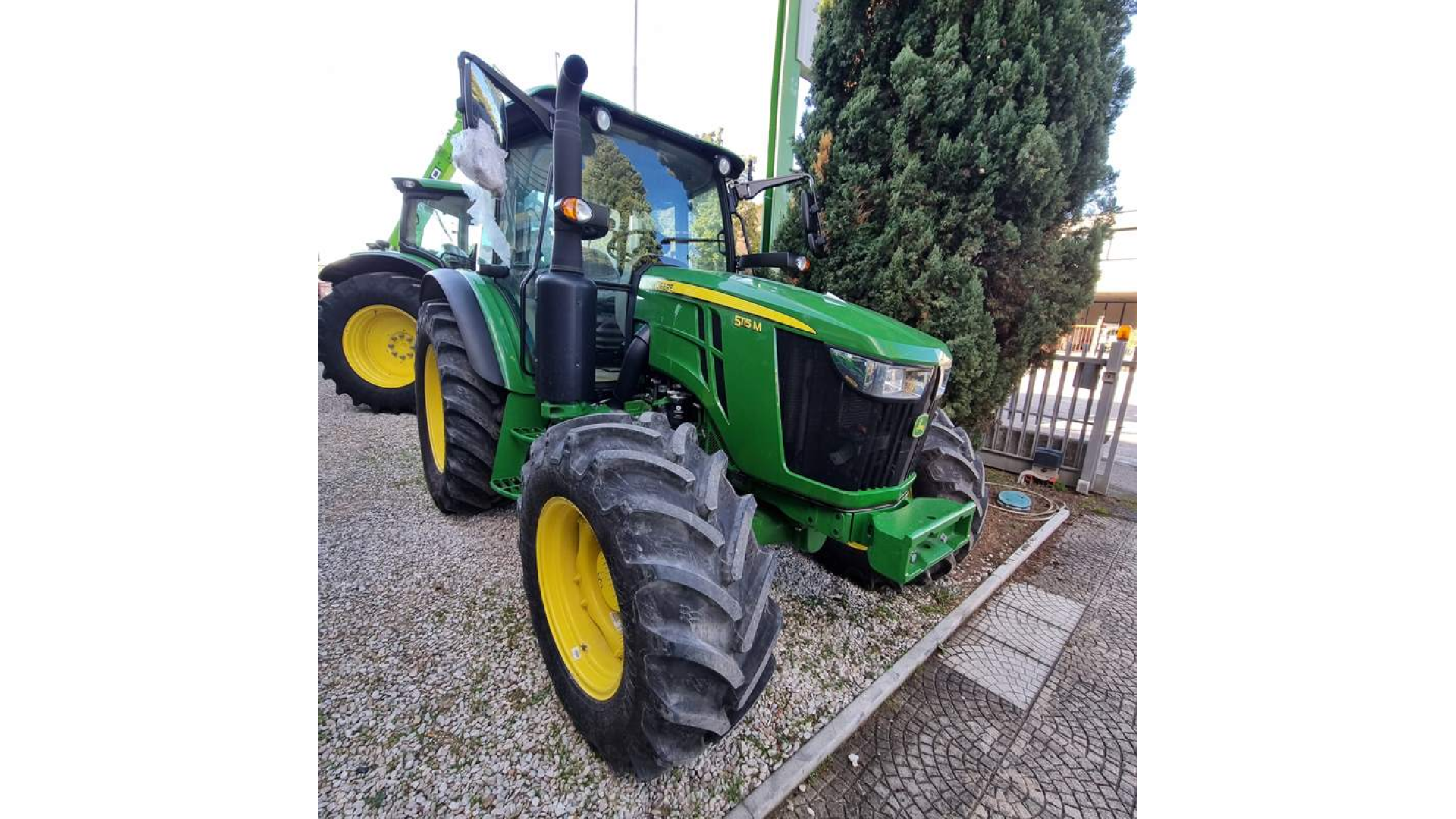 Trattore John Deere 5115M