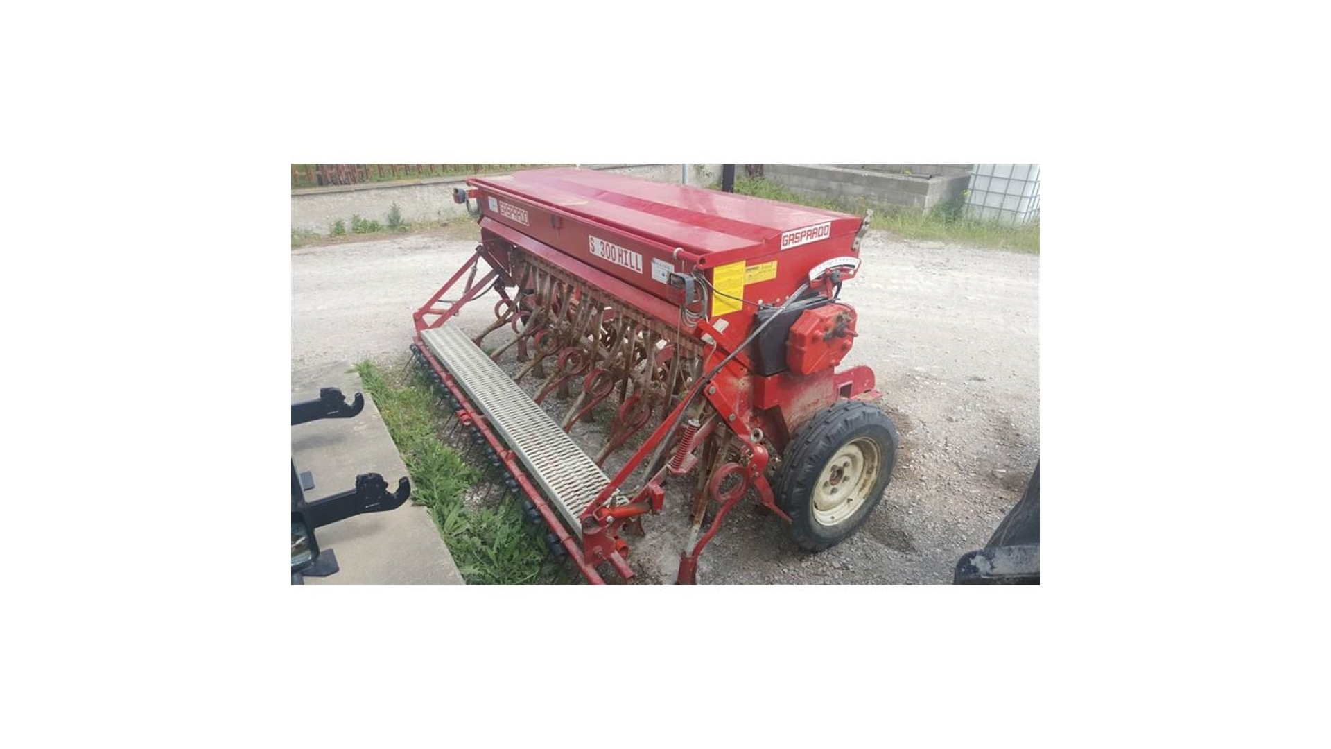 Seminatrice convenzionale in linea Gaspardo S 300 Hill usata