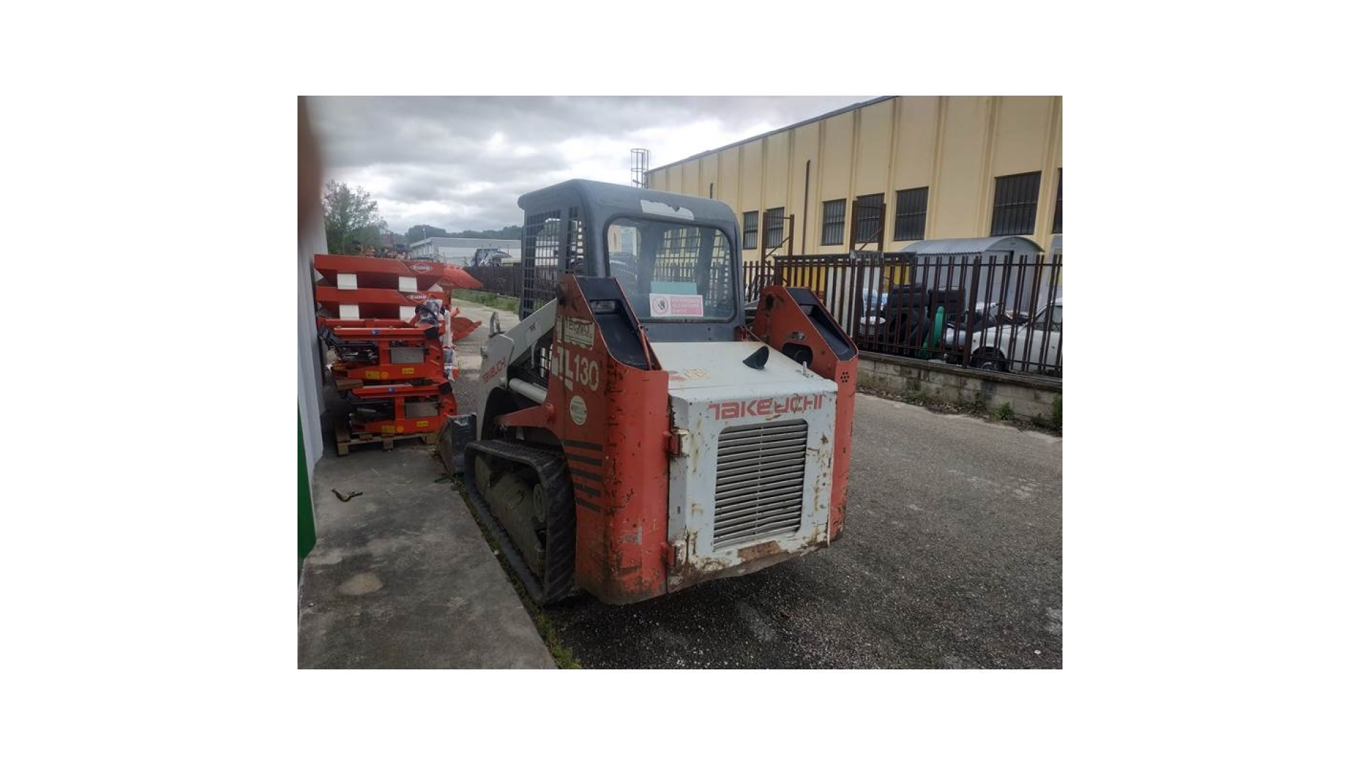 Minipala Takeuchi TL 130 usata