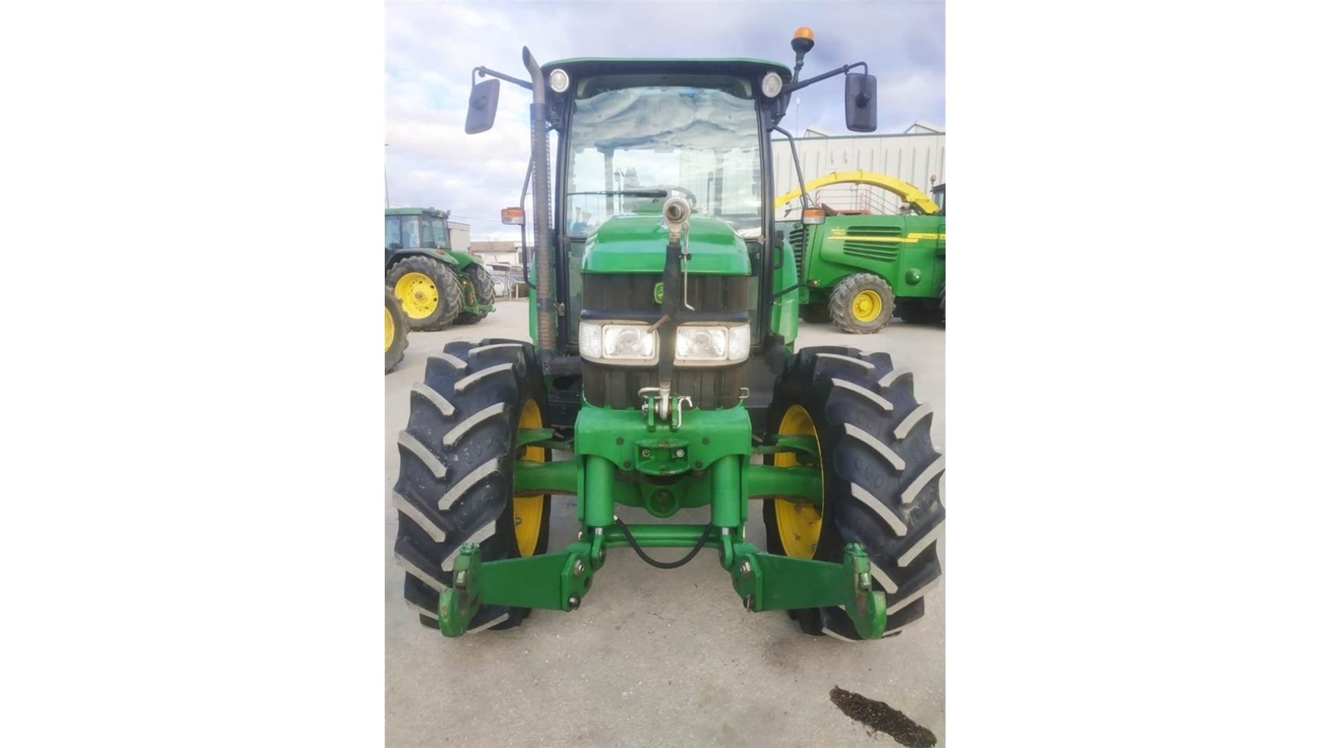 Trattore John Deere 5090R usato