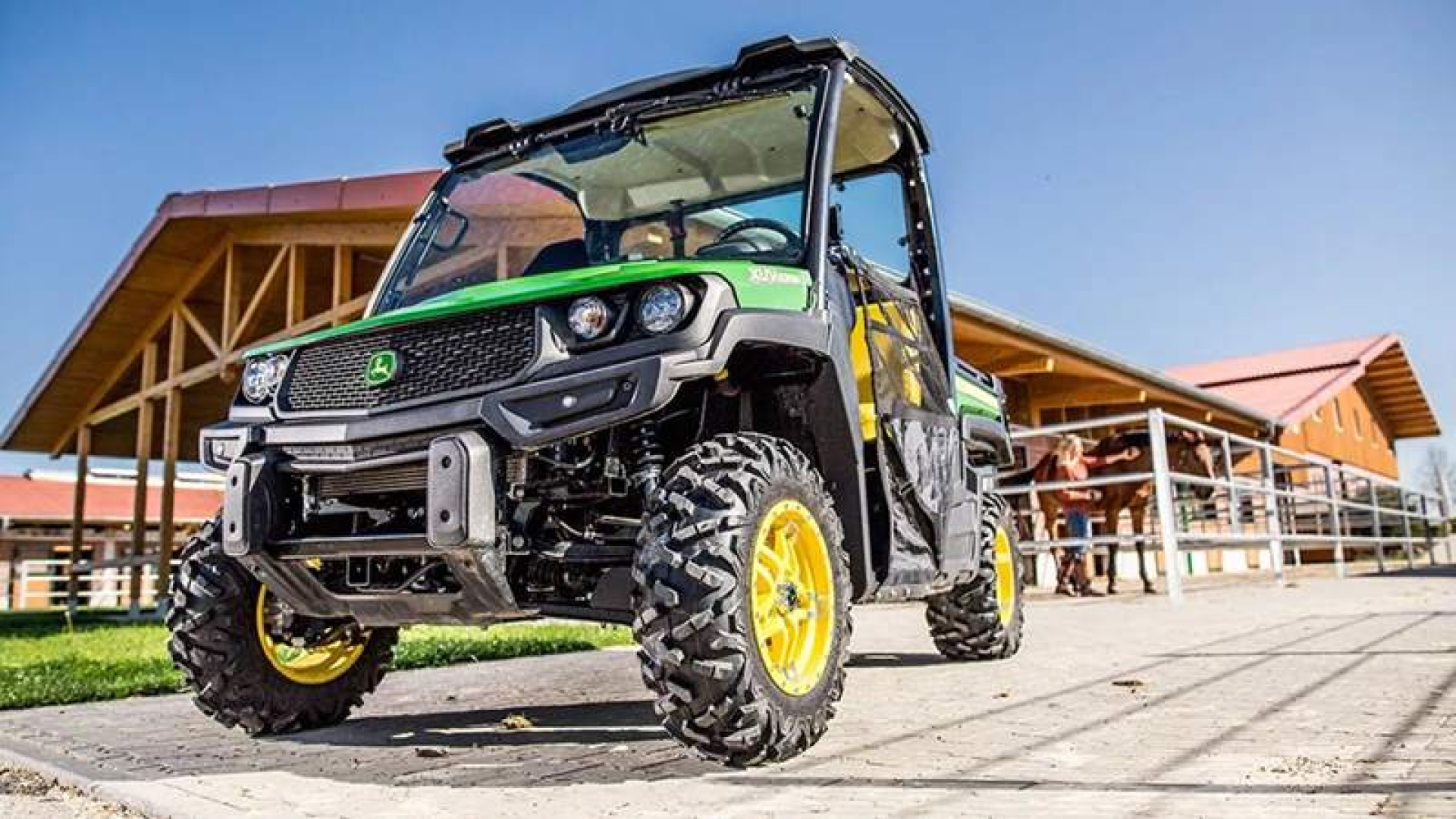 John Deere GATOR XUV835M