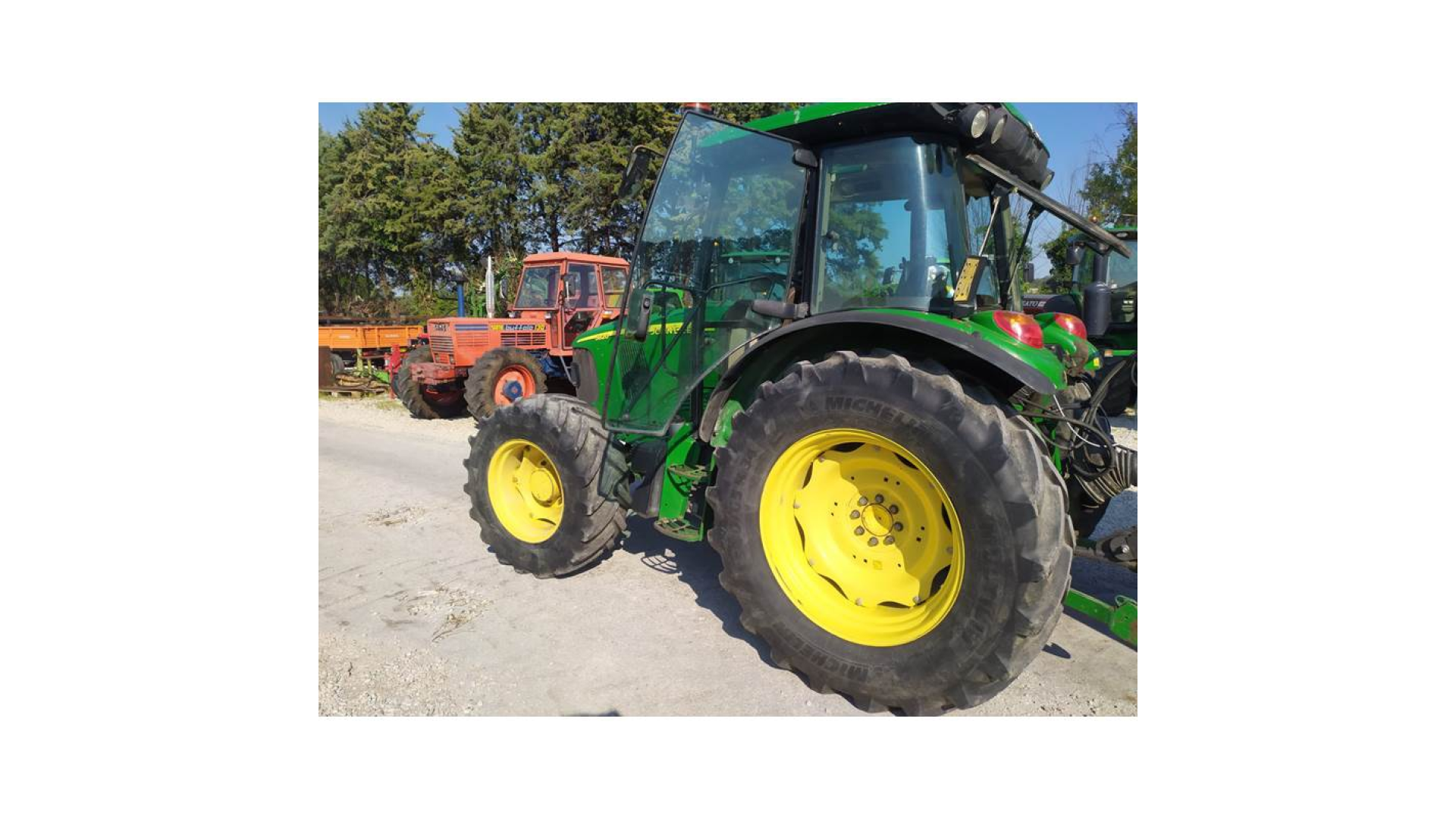 Trattore John Deere 5820 Premium usato