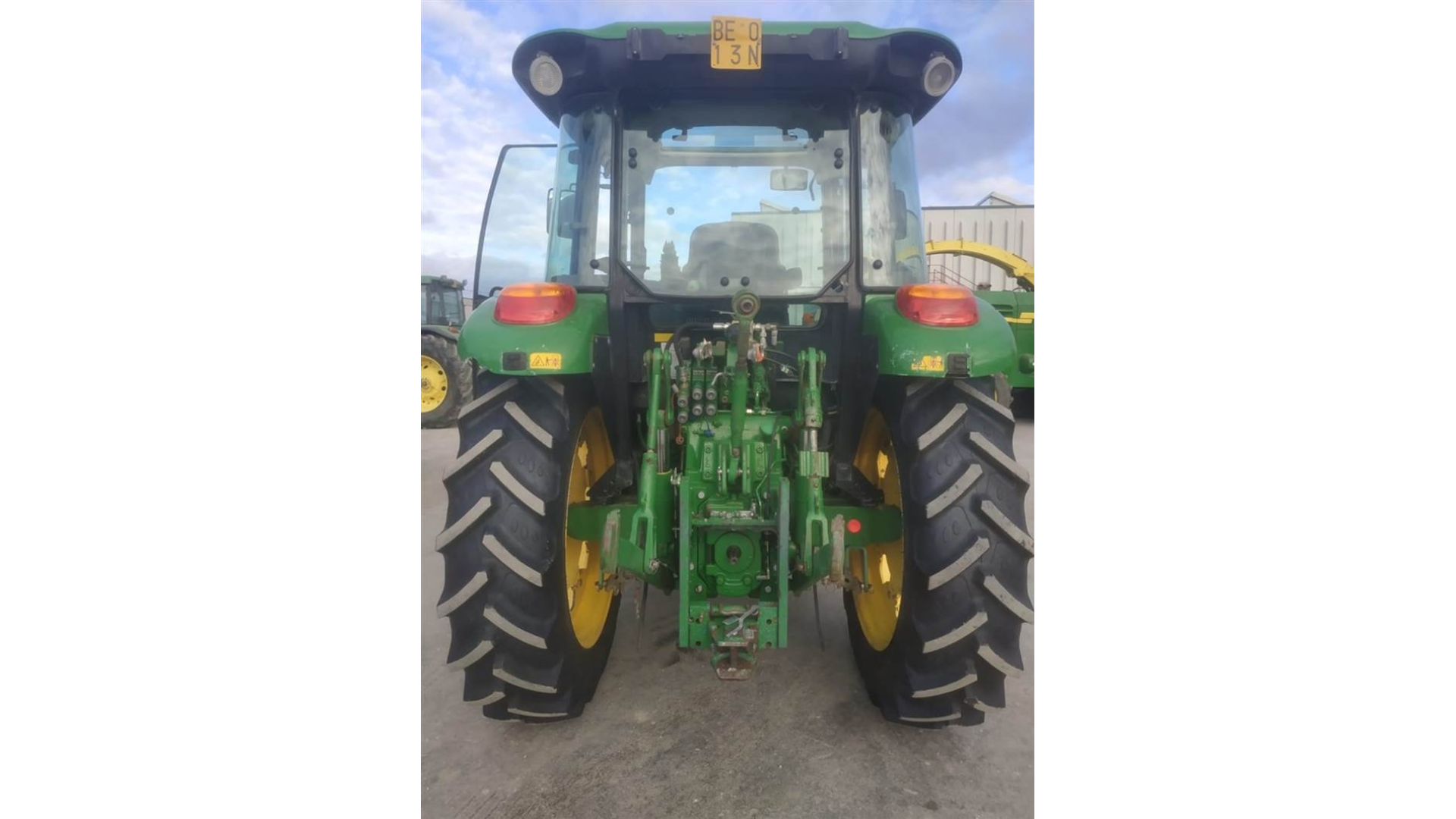 Trattore John Deere 5090R usato