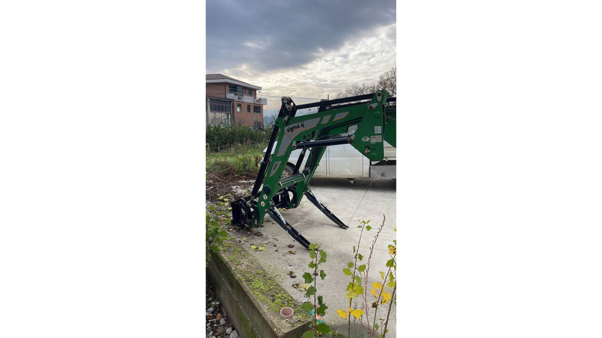 Trattore John Deere 5090R usato