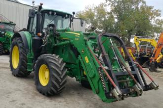 Trattore John Deere 6120M usato con Caricatore 643R