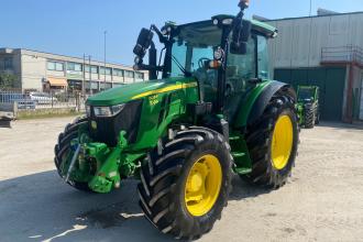 Trattore  John Deere 5125R usato
