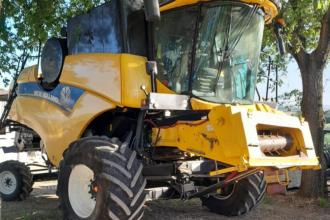 Mietitrebbia New Holland CX5.90 HILLSIDE Usata
